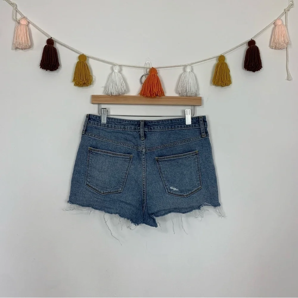 Universal Thread High Rise Shortie Jean Shorts Medium Wash Size 10